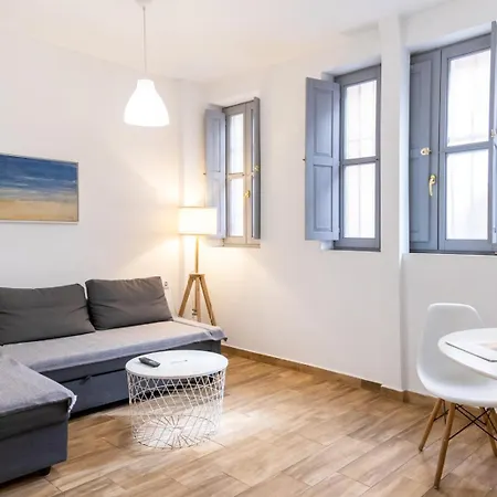Down Town Apartment *