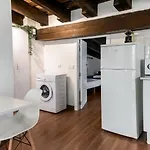 ダウン タウン アパート *